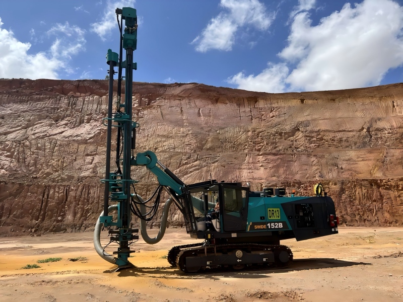DTH (Down-the-hole) drilling in rock drillings-1.png